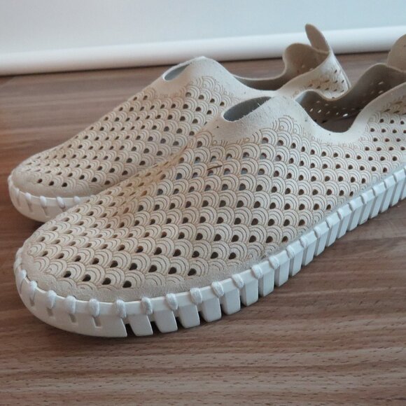 ILSE JACOBSEN Tulip 139 Slip On Perforated Cream Sneakers Shoes - Size 8.5 / 9 - Picture 2 of 15